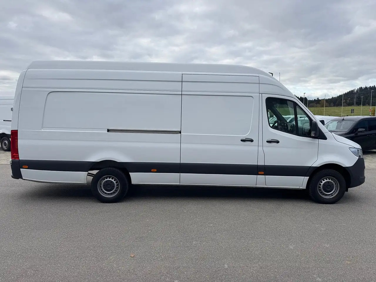 Mercedes-Benz Sprinter 317 CDI Maxi Lang Extralang XXL MBUX - 无侧窗厢式货车:图4 Mercedes-Benz Sprinter 317 CDI Maxi Lang Extralang XXL MBUX - 无侧窗厢式货车:图4