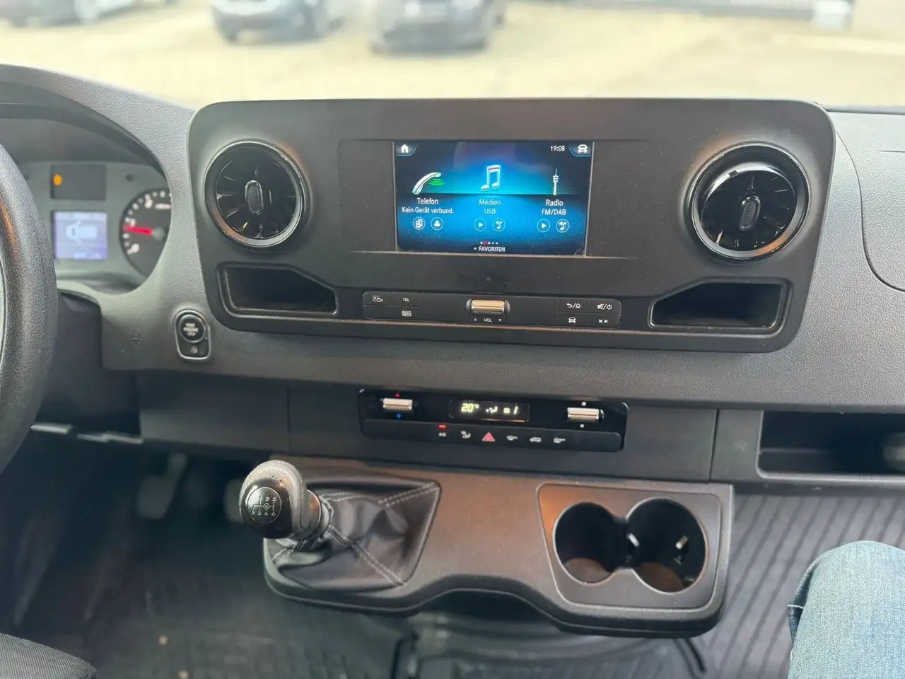 Mercedes-Benz Sprinter 317 CDI Maxi Lang XXL Extralang MBUX - 无侧窗厢式货车:图4 Mercedes-Benz Sprinter 317 CDI Maxi Lang XXL Extralang MBUX - 无侧窗厢式货车:图4