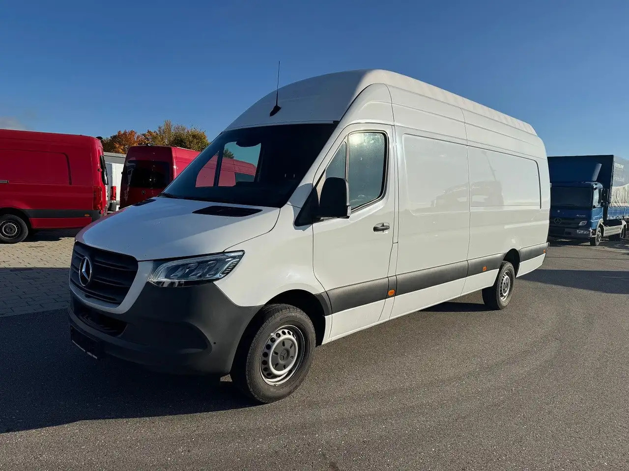 Mercedes-Benz Sprinter 319 CDI Maxi Lang Extralang XXL LED - 无侧窗厢式货车:图1 Mercedes-Benz Sprinter 319 CDI Maxi Lang Extralang XXL LED - 无侧窗厢式货车:图1