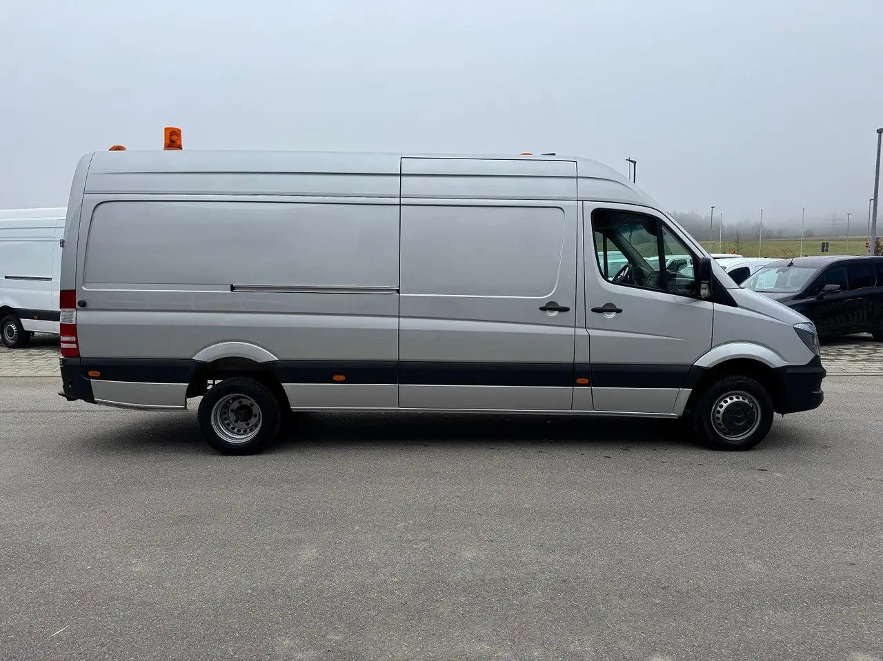 Mercedes-Benz Sprinter 516 CDI Maxi Lang Hoch AHK - 无侧窗厢式货车:图4 Mercedes-Benz Sprinter 516 CDI Maxi Lang Hoch AHK - 无侧窗厢式货车:图4