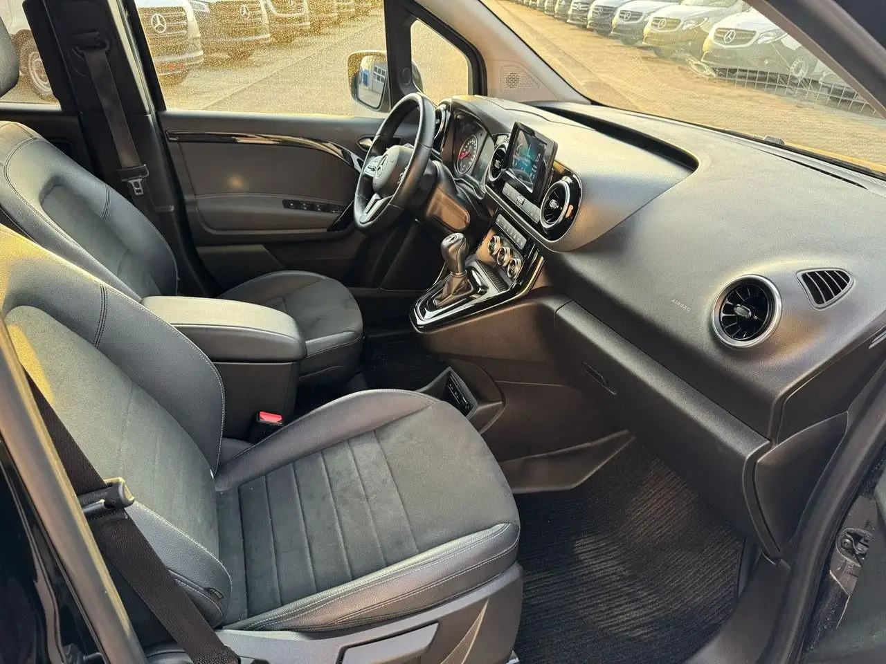 Mercedes-Benz T-Class T -Klasse 160 d standard - 汽车:图2 Mercedes-Benz T-Class T -Klasse 160 d standard - 汽车:图2