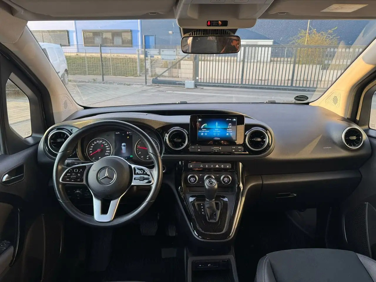 Mercedes-Benz T-Class T -Klasse 160 d standard - 汽车:图4 Mercedes-Benz T-Class T -Klasse 160 d standard - 汽车:图4