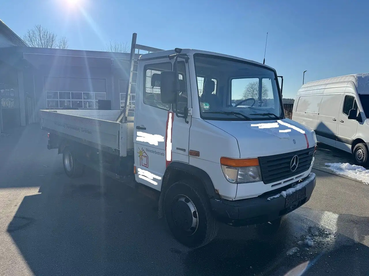 Mercedes-Benz Vario 813D Pritsche Lang AHK - 栏板式/ 平板卡车:图2 Mercedes-Benz Vario 813D Pritsche Lang AHK - 栏板式/ 平板卡车:图2
