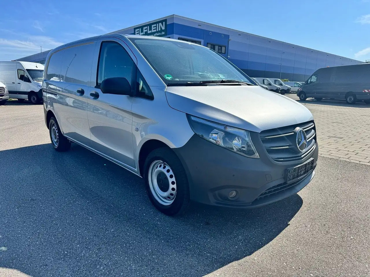 Mercedes-Benz Vito 114 CDI Kompakt Silber Bott - 无侧窗厢式货车:图2 Mercedes-Benz Vito 114 CDI Kompakt Silber Bott - 无侧窗厢式货车:图2