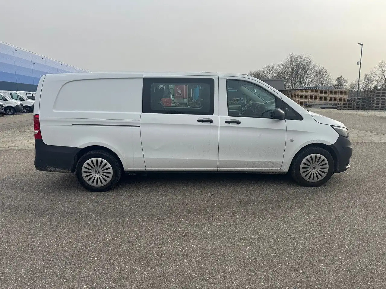 Mercedes-Benz Vito 116 CDI Lang Extralang Mixto Klima - 无侧窗厢式货车:图4 Mercedes-Benz Vito 116 CDI Lang Extralang Mixto Klima - 无侧窗厢式货车:图4