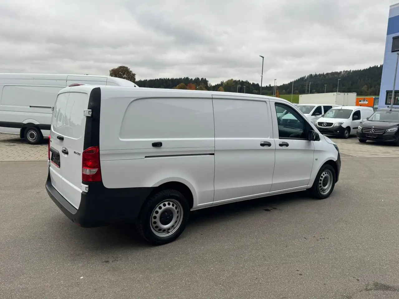 Mercedes-Benz Vito 116 CDI Lang Extralang XXL Klima - 无侧窗厢式货车:图3 Mercedes-Benz Vito 116 CDI Lang Extralang XXL Klima - 无侧窗厢式货车:图3
