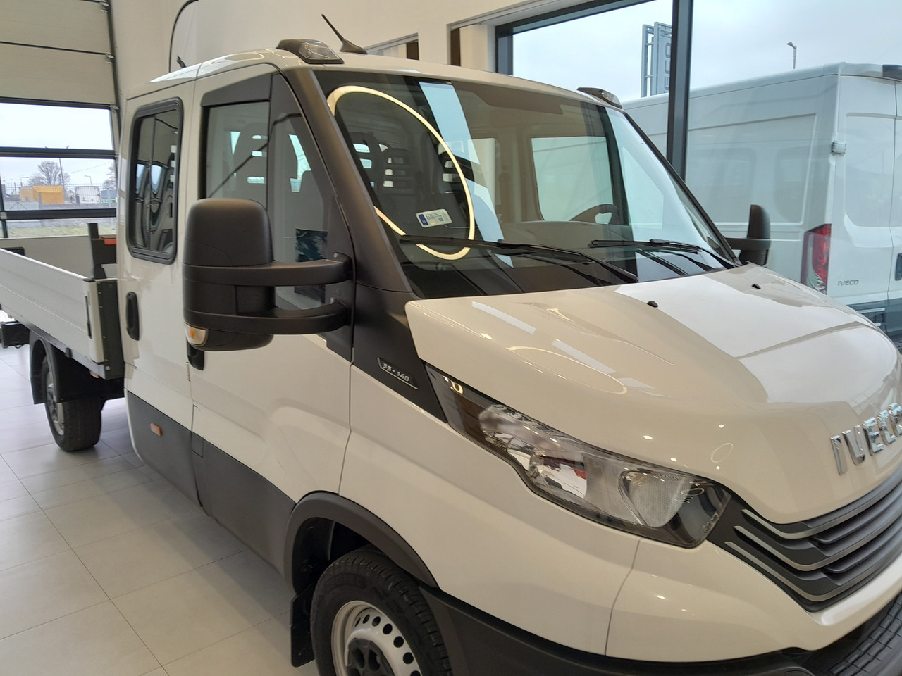 Iveco Daila 35 Daily C 18 H 3450 - 平板货车:图2 Iveco Daila 35 Daily C 18 H 3450 - 平板货车:图2