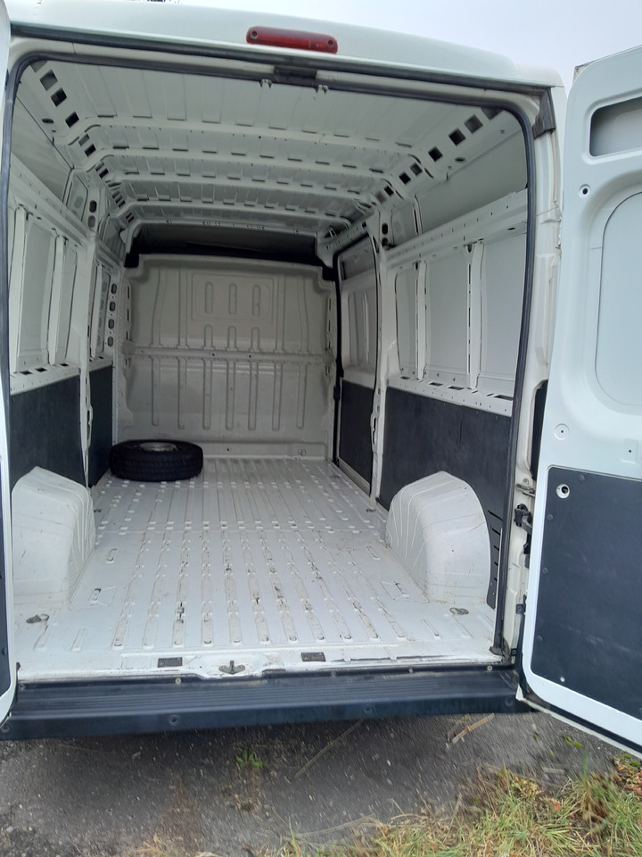 PEUGEOT BOXER 2.2 BlueHDI 350 FT L3H2 Pro - 厢式货车:图5 PEUGEOT BOXER 2.2 BlueHDI 350 FT L3H2 Pro - 厢式货车:图5
