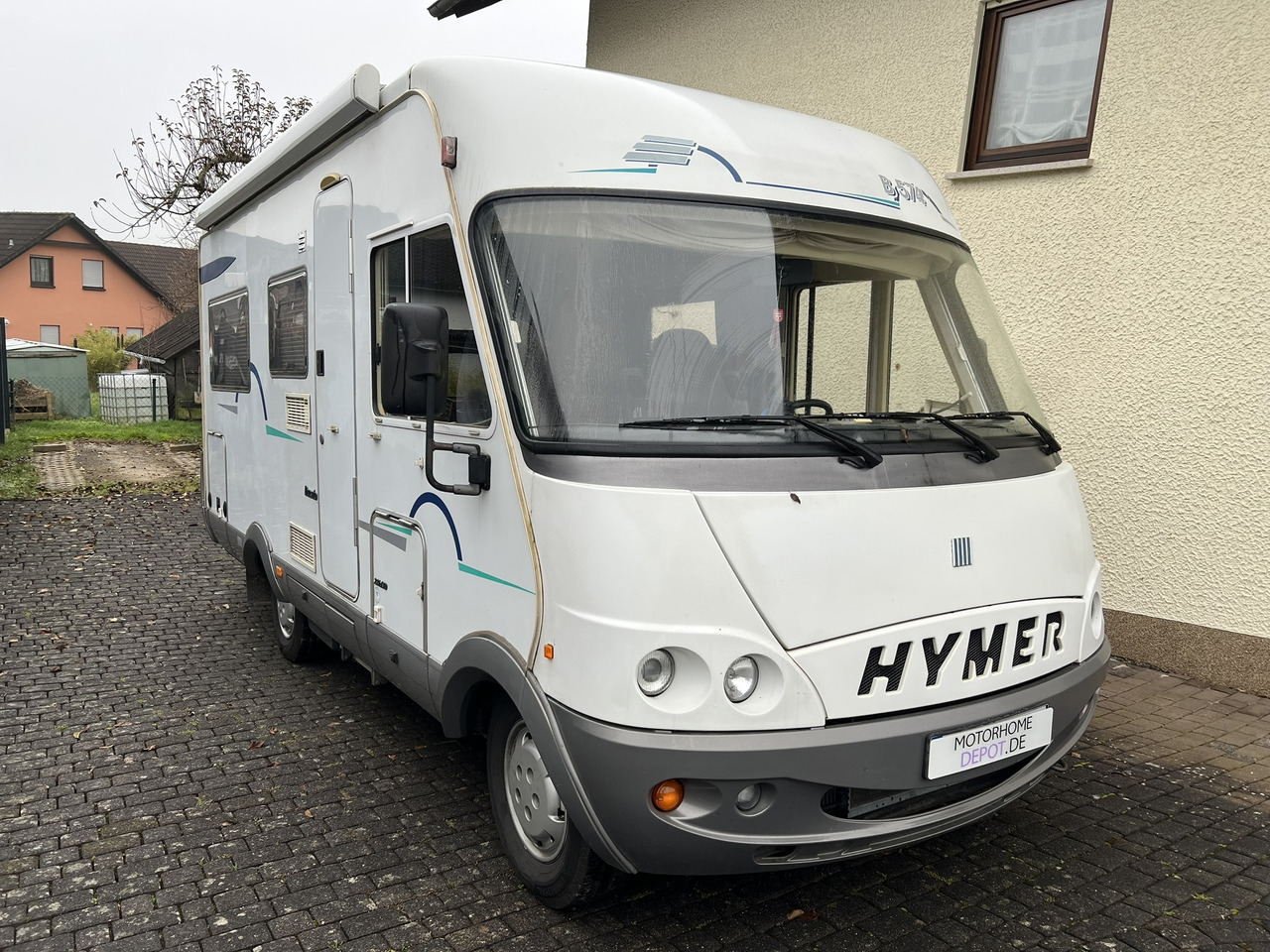 HYMER / ERIBA B-Klasse 574 incl. Hubbett - Markise - 3,85 to - 集成房车:图1 HYMER / ERIBA B-Klasse 574 incl. Hubbett - Markise - 3,85 to - 集成房车:图1