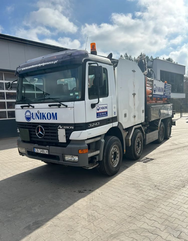 Mercedes-Benz ACTROS 3243 KAISER AQUASTER WUKO - 真空车:图3 Mercedes-Benz ACTROS 3243 KAISER AQUASTER WUKO - 真空车:图3