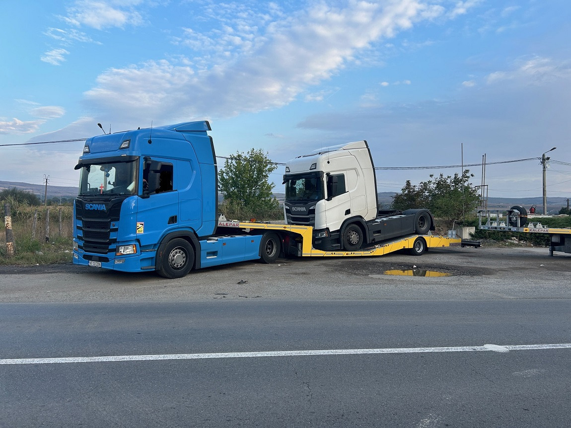 KALEPAR KLP1 - 自动转运半拖车:图5 KALEPAR KLP1 - 自动转运半拖车:图5