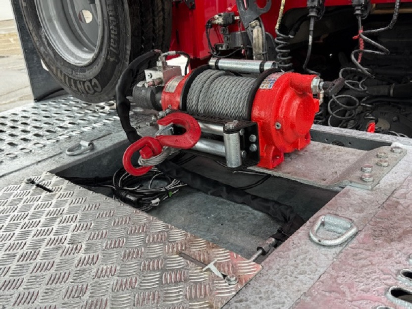 KALEPAR KLP2Y - 自动转运半拖车:图4 KALEPAR KLP2Y - 自动转运半拖车:图4