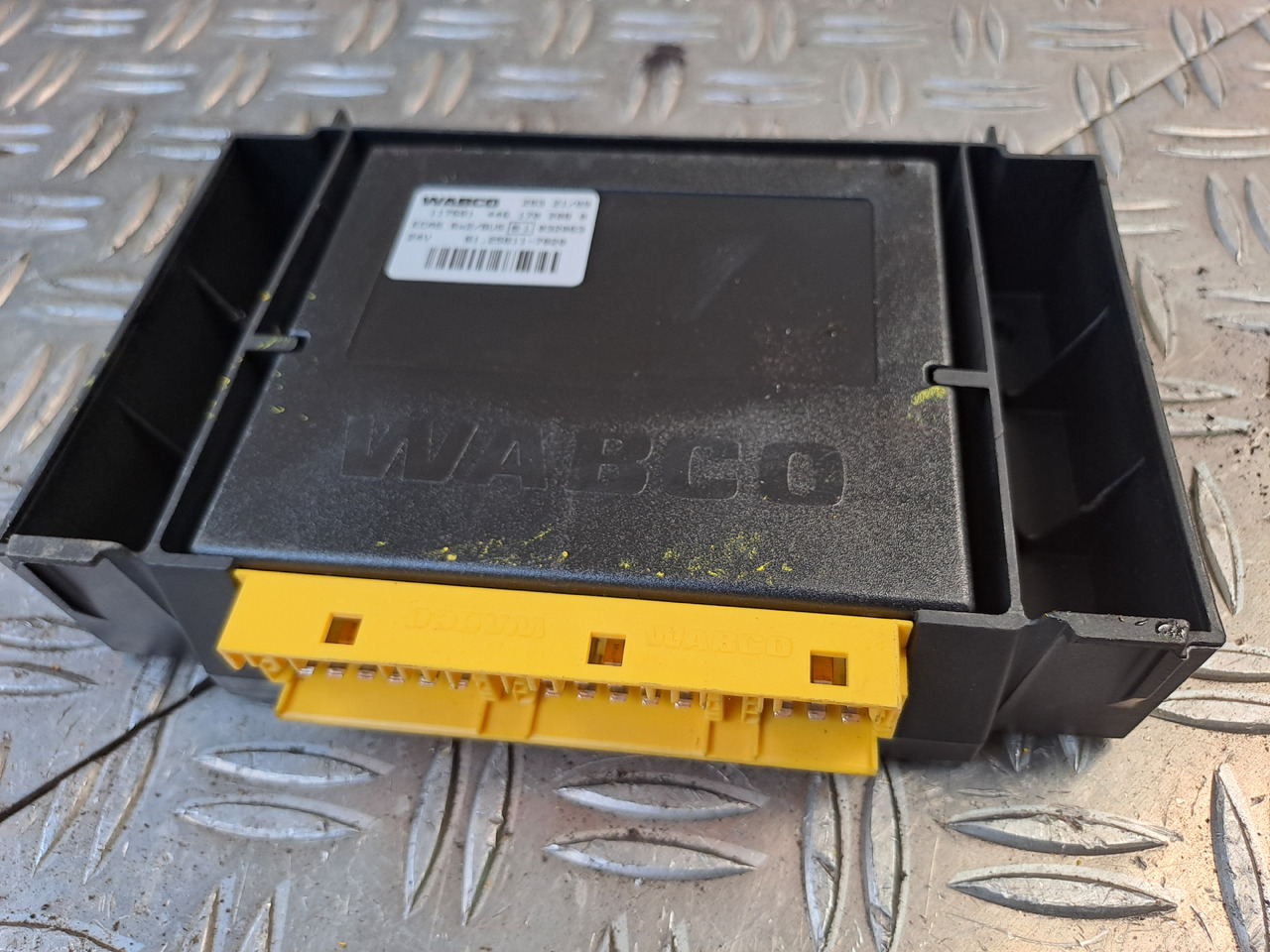 Gebrauchtes MAN TGX 26.440 Steuergerät ECAS Luftfederung, Artikel - Nr.: 81.25811 - 7020 - ECU 适用于 卡车:图2 Gebrauchtes MAN TGX 26.440 Steuergerät ECAS Luftfederung, Artikel - Nr.: 81.25811 - 7020 - ECU 适用于 卡车:图2