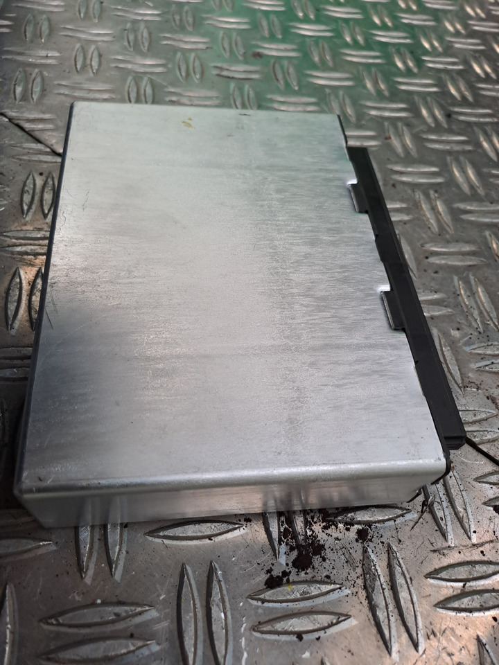 Gebrauchtes MAN TGX 26.440 Steuergerät Fahrzeugführungs - Rechner, Artikel - Nr. : 81.25805 - 7088 - ECU 适用于 卡车:图5 Gebrauchtes MAN TGX 26.440 Steuergerät Fahrzeugführungs - Rechner, Artikel - Nr. : 81.25805 - 7088 - ECU 适用于 卡车:图5