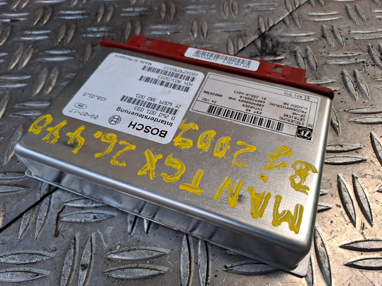 Gebrauchtes MAN TGX 26.440 Steuergerät Intarder, Artikel - Nr.: 81.25810 - 6023 - ECU 适用于 卡车:图3 Gebrauchtes MAN TGX 26.440 Steuergerät Intarder, Artikel - Nr.: 81.25810 - 6023 - ECU 适用于 卡车:图3