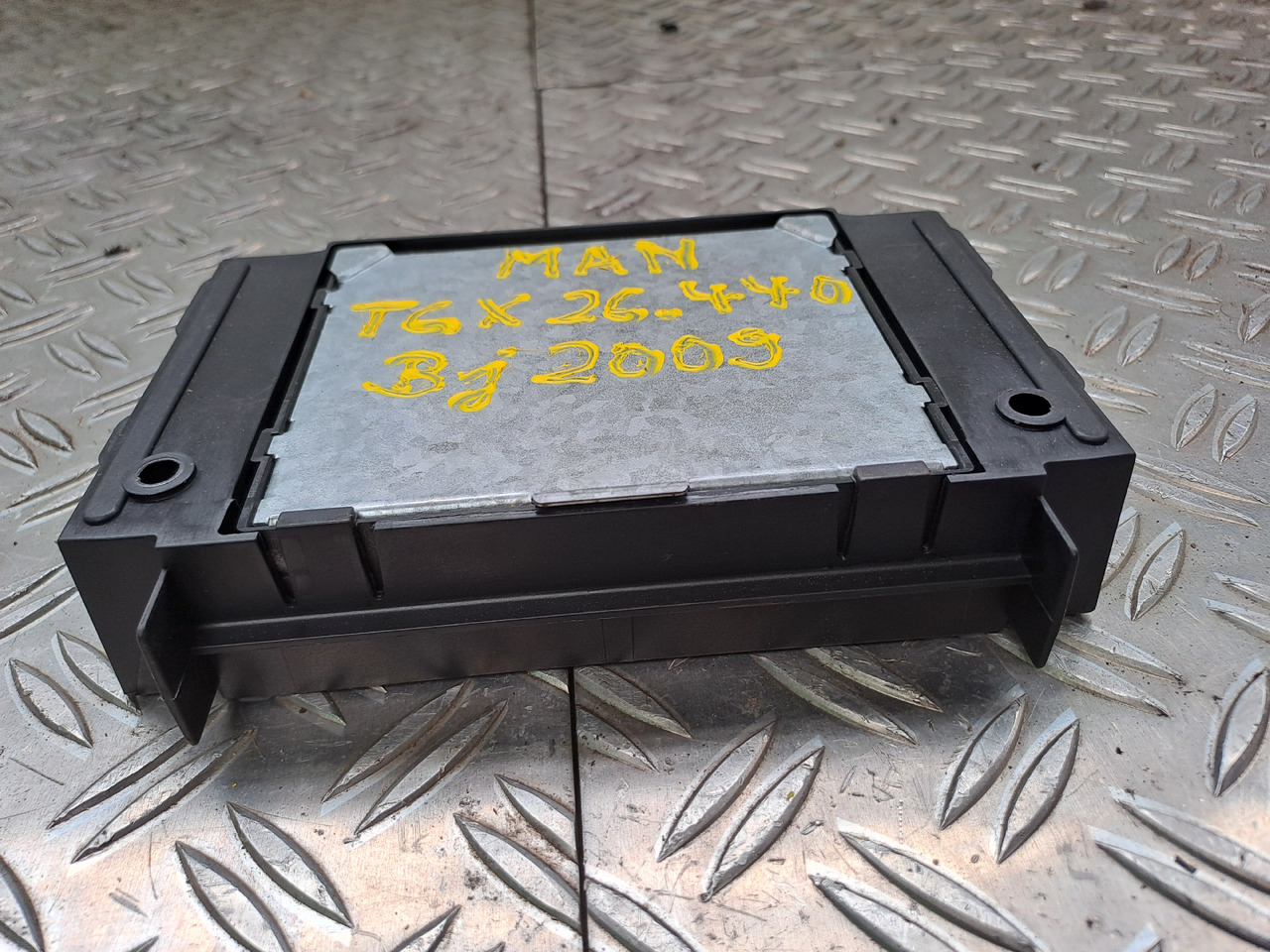 Gebrauchtes MAN TGX 26.440 Steuergerät zentraler Bordrechner, Artikel - Nr. : 81.25806 - 7096 - ECU 适用于 卡车:图4 Gebrauchtes MAN TGX 26.440 Steuergerät zentraler Bordrechner, Artikel - Nr. : 81.25806 - 7096 - ECU 适用于 卡车:图4