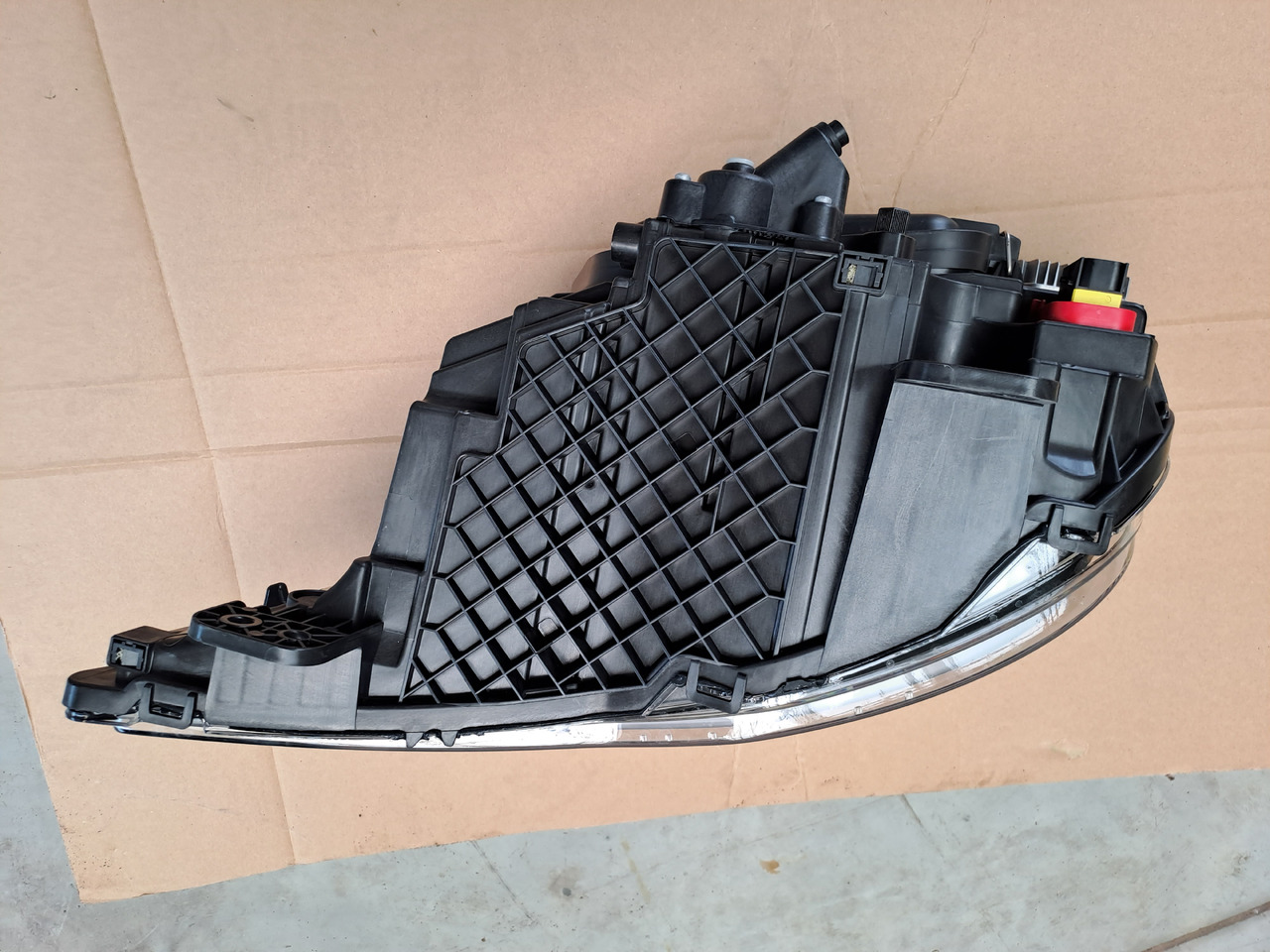 ---Neuw. Hauptscheinwerfer MAN TG3 rechts, Leuchtweitenverstellung, Artikel - Nr. : 81.25101 - 6738 - 前照灯 适用于 卡车:图4 ---Neuw. Hauptscheinwerfer MAN TG3 rechts, Leuchtweitenverstellung, Artikel - Nr. : 81.25101 - 6738 - 前照灯 适用于 卡车:图4