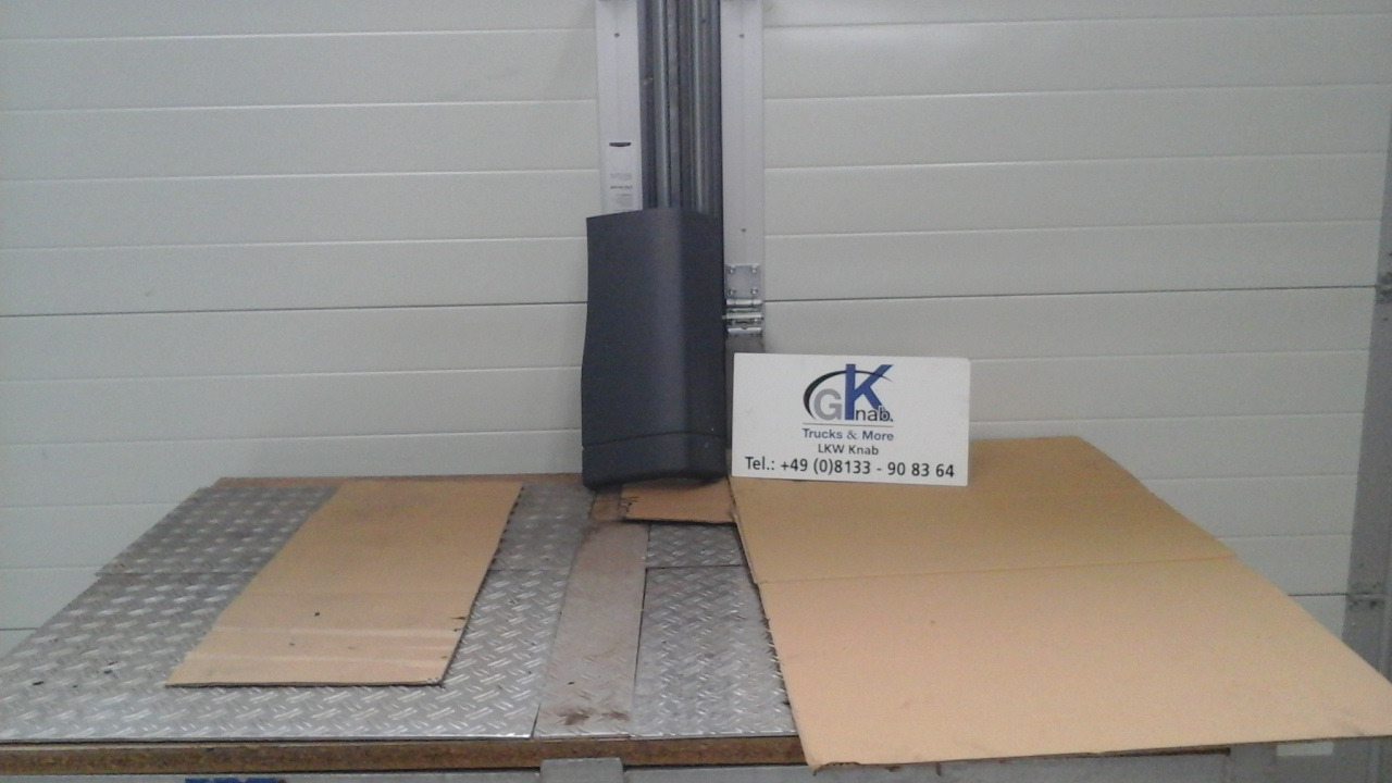 Neuwertige Kotflügelverlängerung MAN TGM / TG3 links, Artikel - Nr.: 81.61211 - 0163 - 挡泥板 适用于 卡车:图1 Neuwertige Kotflügelverlängerung MAN TGM / TG3 links, Artikel - Nr.: 81.61211 - 0163 - 挡泥板 适用于 卡车:图1