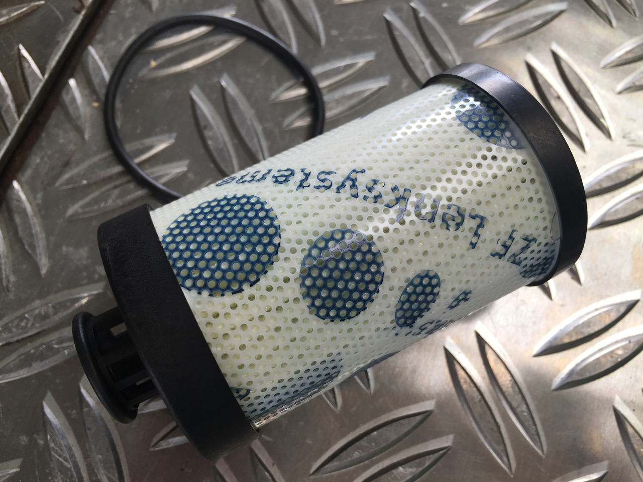 Neuwertiger MAN TGA, TGX, TGS Hydrauliköl - Filtereinsatz, Artikel - Nr. : 81.67506 - 6020 - 液压过滤器 适用于 卡车:图4 Neuwertiger MAN TGA, TGX, TGS Hydrauliköl - Filtereinsatz, Artikel - Nr. : 81.67506 - 6020 - 液压过滤器 适用于 卡车:图4