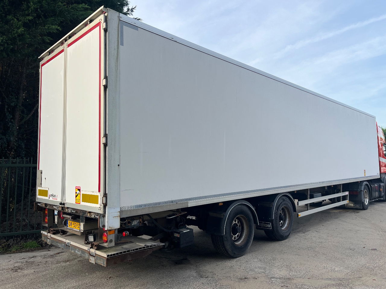 LAG 0-2-33 - 封闭厢式半拖车:图3 LAG 0-2-33 - 封闭厢式半拖车:图3