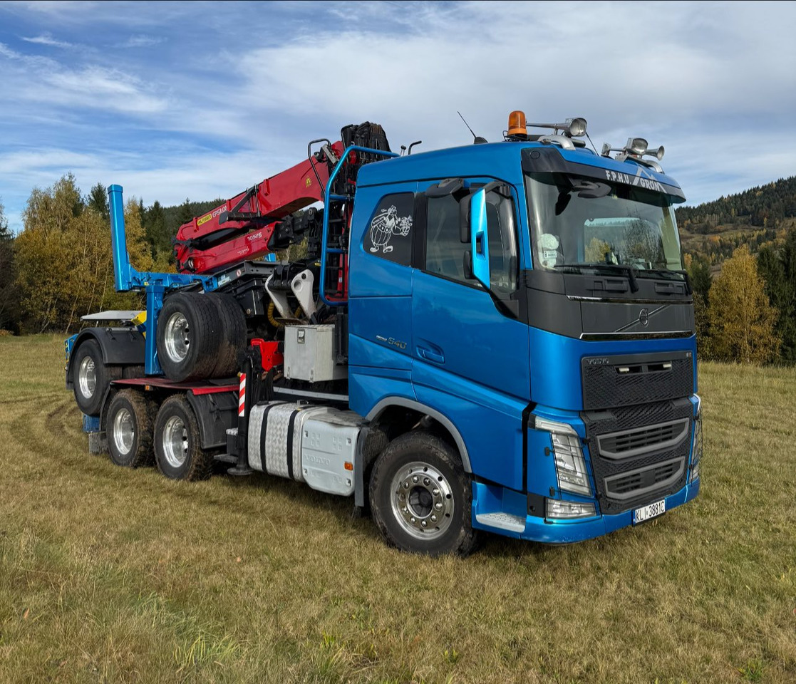 VOLVO FH540 - 木材运输车, 起重车:图1 VOLVO FH540 - 木材运输车, 起重车:图1