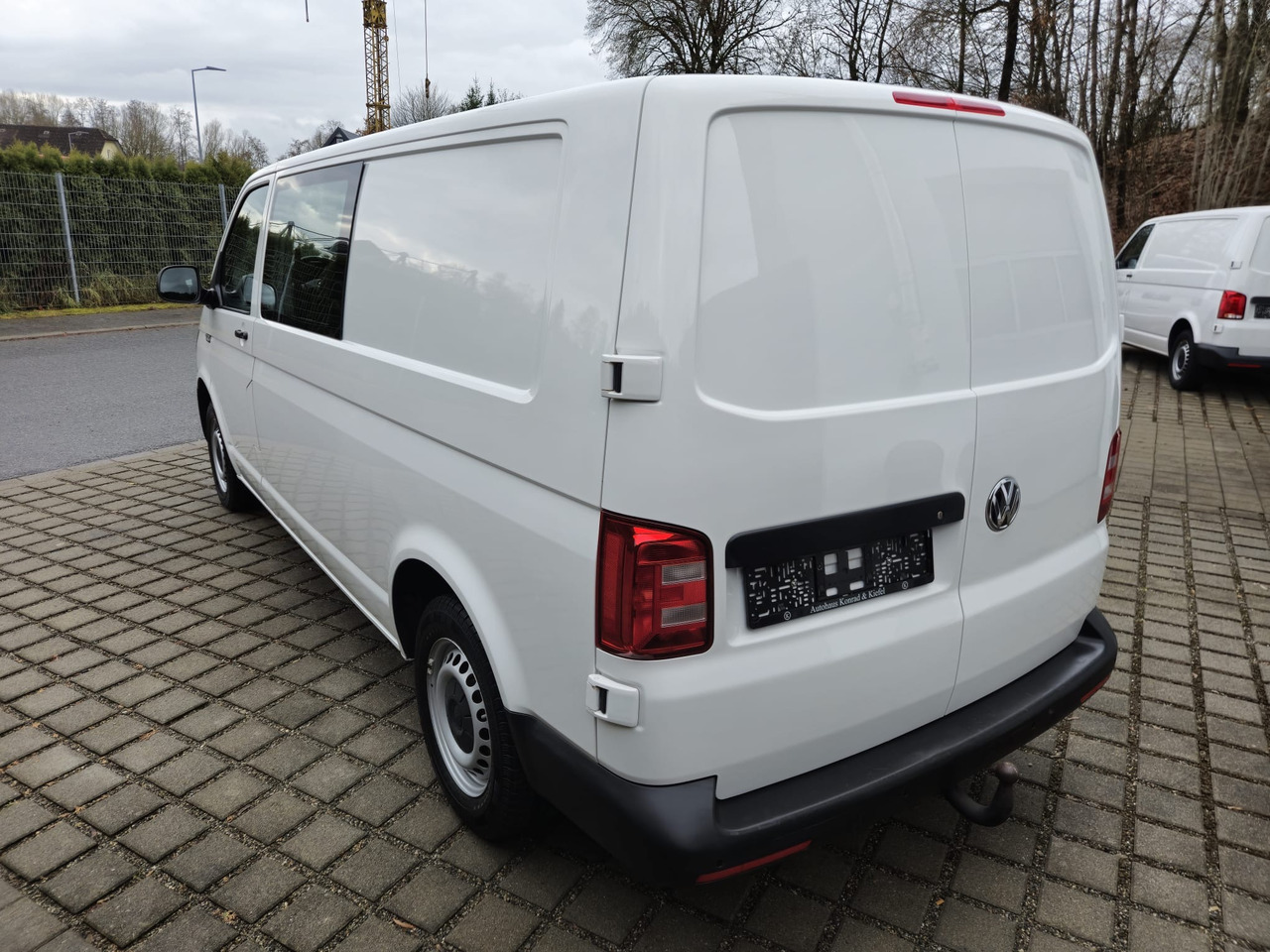 VOLKSWAGEN T6 Transporter Mixto LR 6-Sitzer/Standheiz./PDC - 无侧窗厢式货车:图5 VOLKSWAGEN T6 Transporter Mixto LR 6-Sitzer/Standheiz./PDC - 无侧窗厢式货车:图5