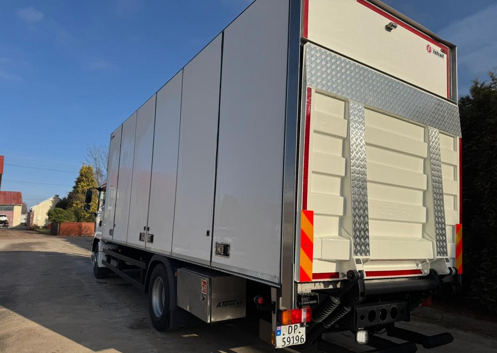 MAN MAN TGM 18.290/ IZOTERMA / OTWIERANY BOK/ /WINDA / 19 EUROPALET/ NISKI PRZEBIEG /SYPIALKA /ACC/EURO6 - 冷藏车:图5 MAN MAN TGM 18.290/ IZOTERMA / OTWIERANY BOK/ /WINDA / 19 EUROPALET/ NISKI PRZEBIEG /SYPIALKA /ACC/EURO6 - 冷藏车:图5