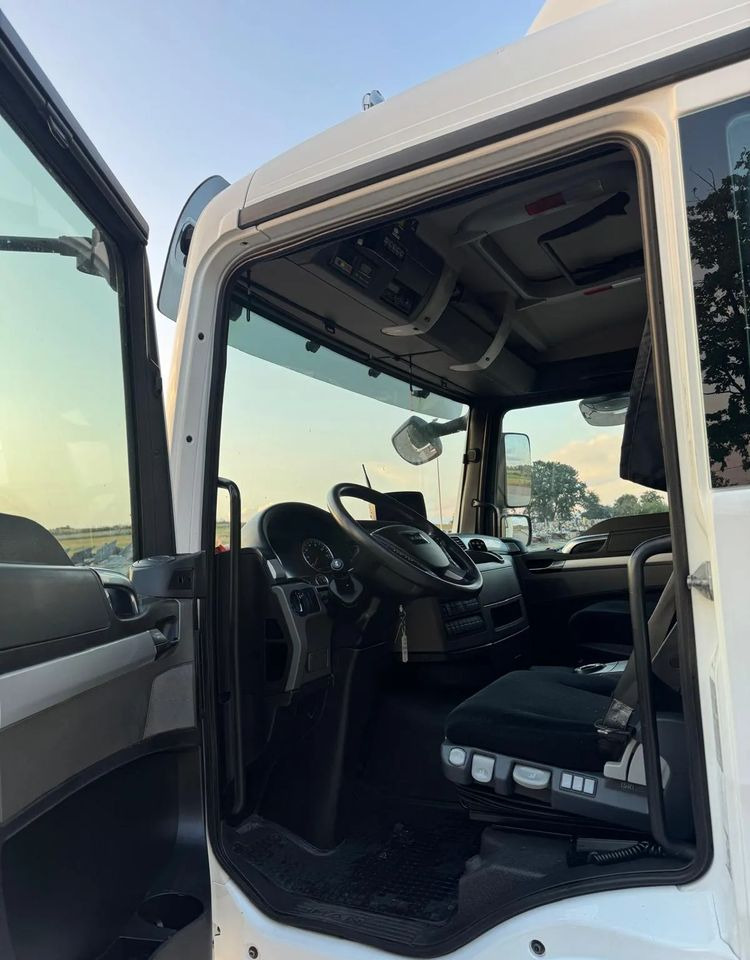 冷藏车 MAN TGM18.290 4x2 ACC/ CHłODNIA Z WINDĄ /CARRIER 850MT /SYPIALKA / EURO6/ASO:图18 冷藏车 MAN TGM18.290 4x2 ACC/ CHłODNIA Z WINDĄ /CARRIER 850MT /SYPIALKA / EURO6/ASO:图18