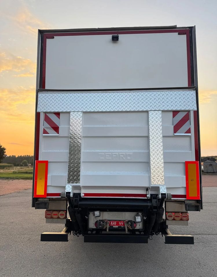 冷藏车 MAN TGM18.290 4x2 ACC/ CHłODNIA Z WINDĄ /CARRIER 850MT /SYPIALKA / EURO6/ASO:图9 冷藏车 MAN TGM18.290 4x2 ACC/ CHłODNIA Z WINDĄ /CARRIER 850MT /SYPIALKA / EURO6/ASO:图9