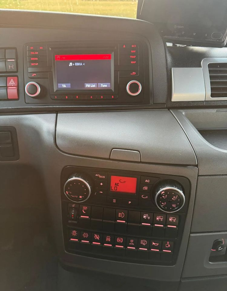 冷藏车 MAN TGM18.290 4x2 ACC/ CHłODNIA Z WINDĄ /CARRIER 850MT /SYPIALKA / EURO6/ASO:图20 冷藏车 MAN TGM18.290 4x2 ACC/ CHłODNIA Z WINDĄ /CARRIER 850MT /SYPIALKA / EURO6/ASO:图20