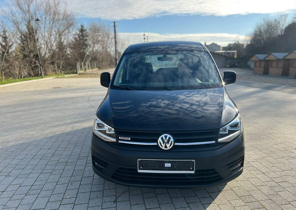 Volkswagen CADDY/2.0/4X4/ SPROWADZONY na/1 WŁ/FV23%/SERWISOWANY/VW/FORD/OPEL/CITROEN - 无侧窗厢式货车:图4 Volkswagen CADDY/2.0/4X4/ SPROWADZONY na/1 WŁ/FV23%/SERWISOWANY/VW/FORD/OPEL/CITROEN - 无侧窗厢式货车:图4