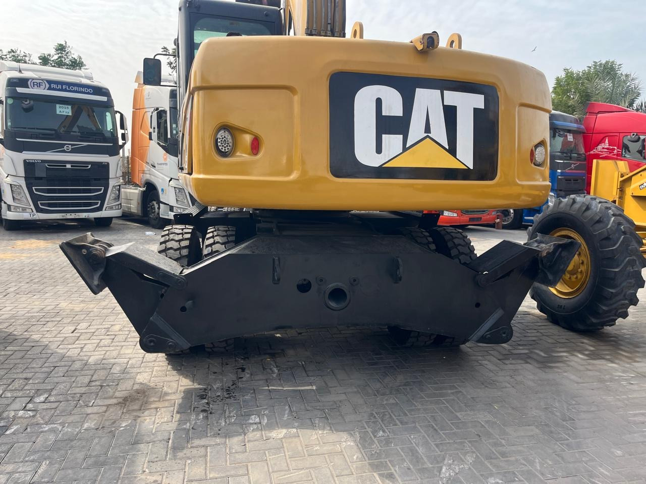 轮式挖掘机 CATERPILLAR M318D:图23 轮式挖掘机 CATERPILLAR M318D:图23
