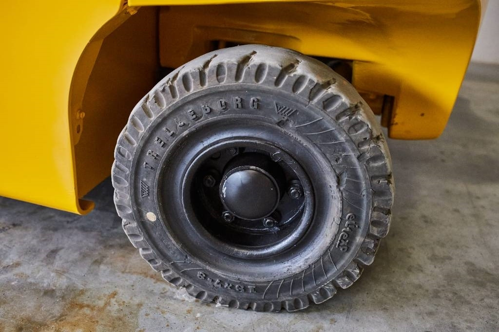 Yale ERP35VL - 电动叉车:图4 Yale ERP35VL - 电动叉车:图4