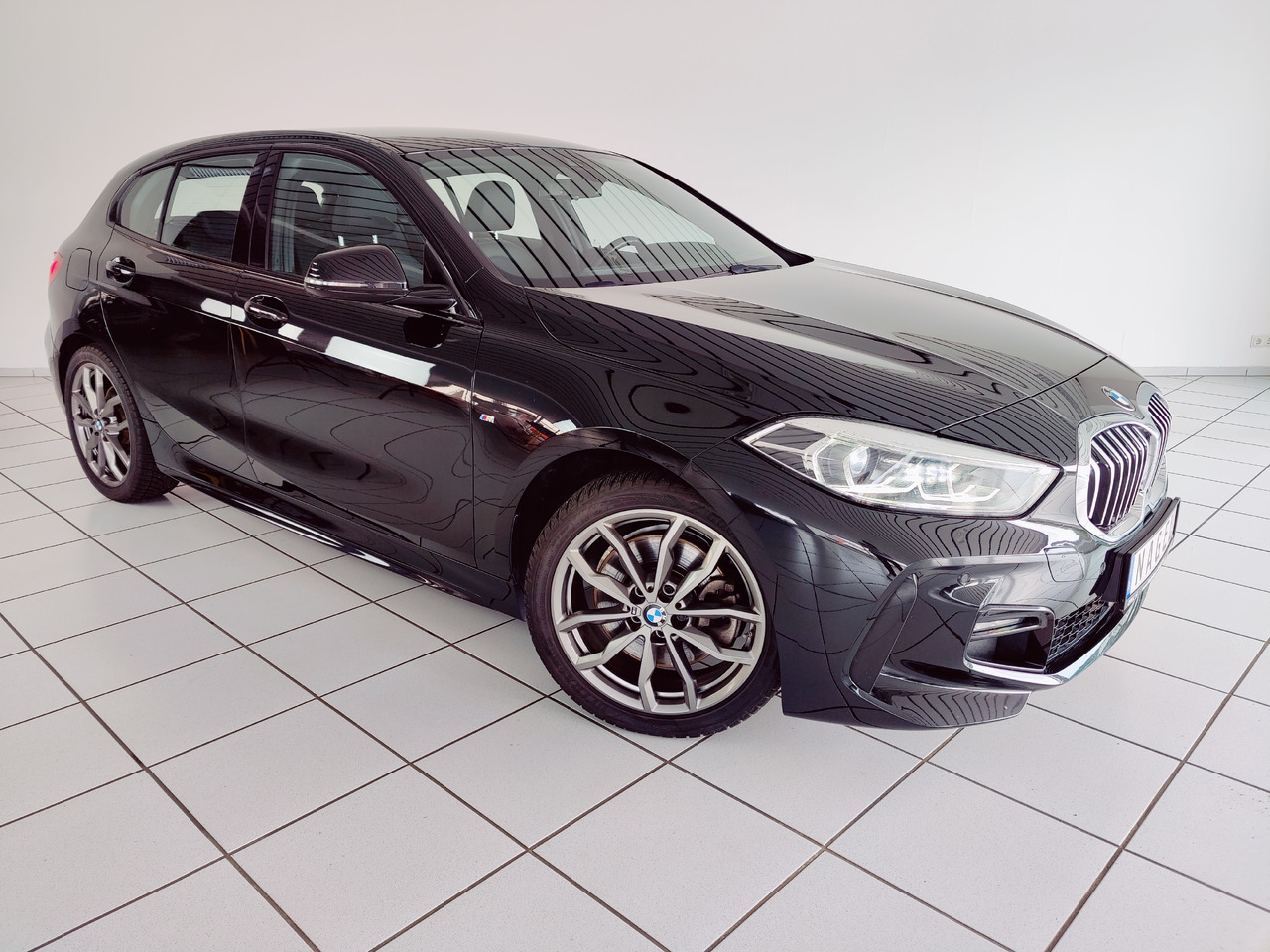 BMW 120 i M Sport RTTI LiveCockpit Head-up Navi - 轿车:图3 BMW 120 i M Sport RTTI LiveCockpit Head-up Navi - 轿车:图3