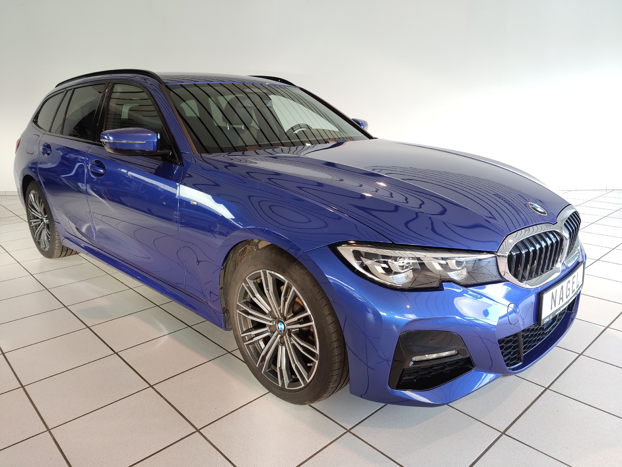 BMW 320 d xDrive Touring M Sport Nav Leder Rükam AHK - 旅行车:图3 BMW 320 d xDrive Touring M Sport Nav Leder Rükam AHK - 旅行车:图3
