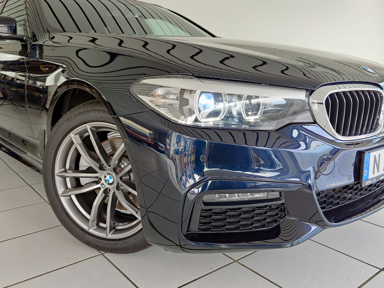 BMW 520 d xDrive M Sport Navi Kam Pano SHZ - 旅行车:图4 BMW 520 d xDrive M Sport Navi Kam Pano SHZ - 旅行车:图4
