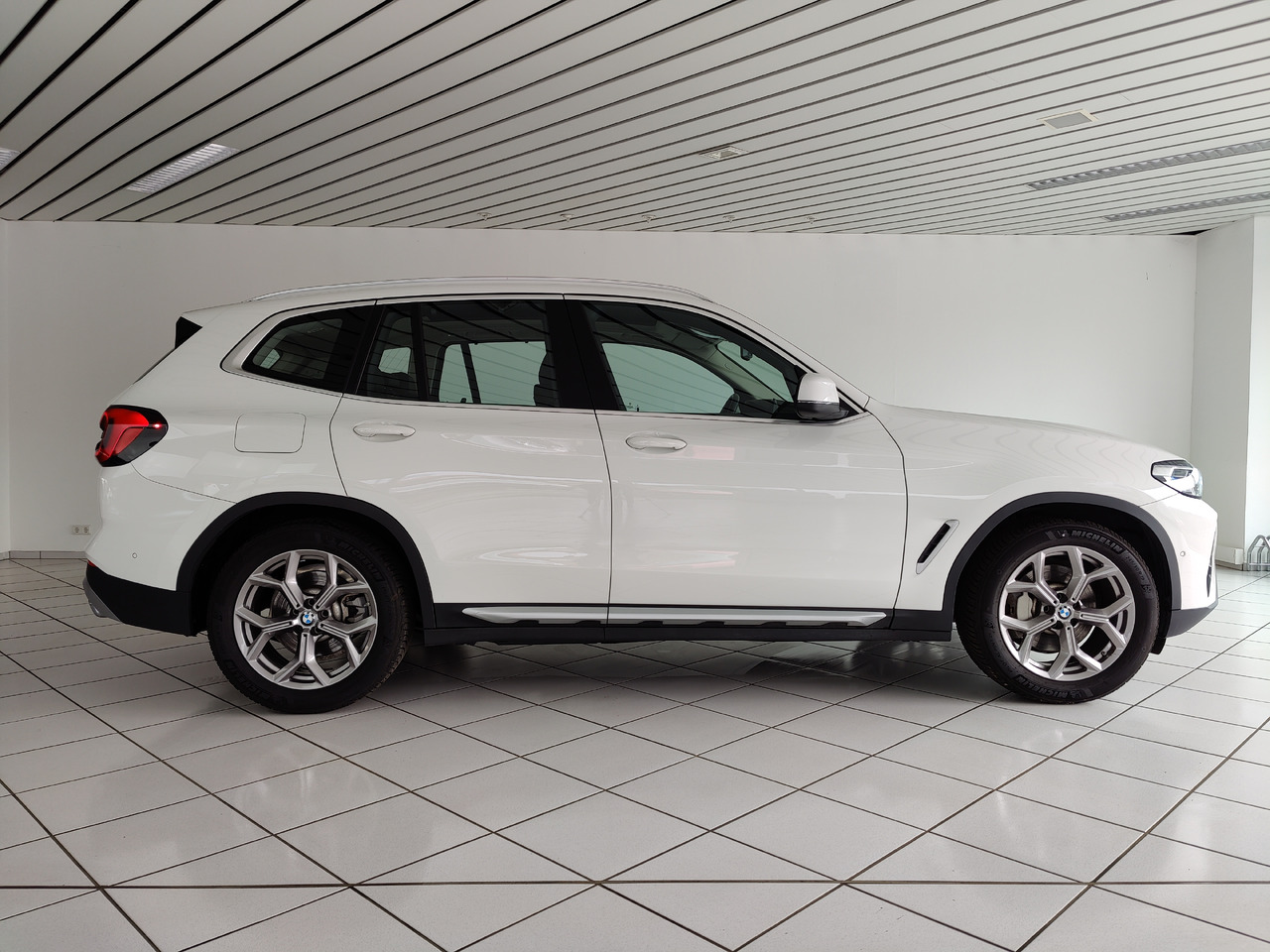 BMW X3 xDrive 30 i Live-Cockpit DAB Leder HiFi Headup - 越野车:图5 BMW X3 xDrive 30 i Live-Cockpit DAB Leder HiFi Headup - 越野车:图5