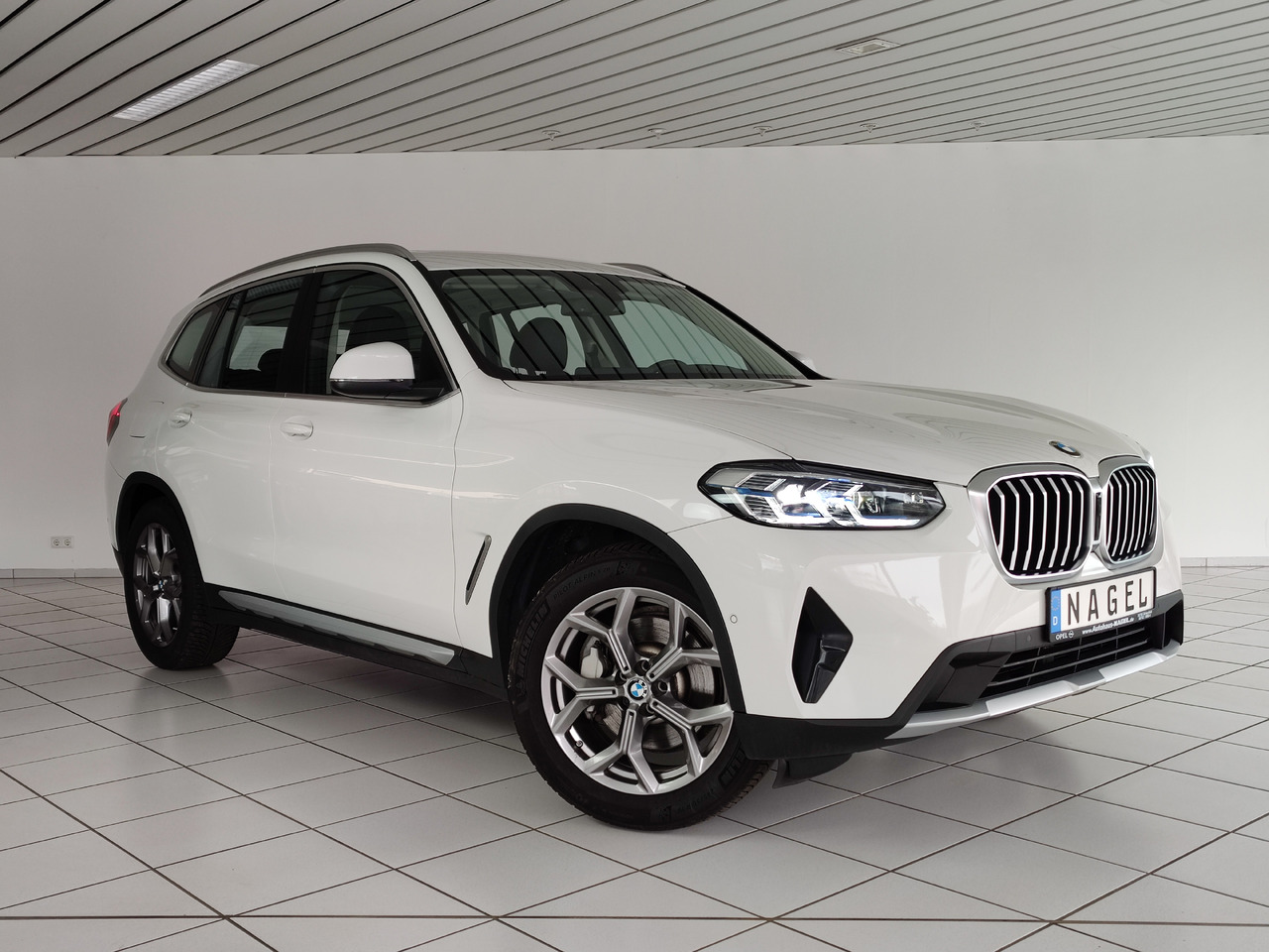 BMW X3 xDrive 30 i Live-Cockpit DAB Leder HiFi Headup - 越野车:图3 BMW X3 xDrive 30 i Live-Cockpit DAB Leder HiFi Headup - 越野车:图3