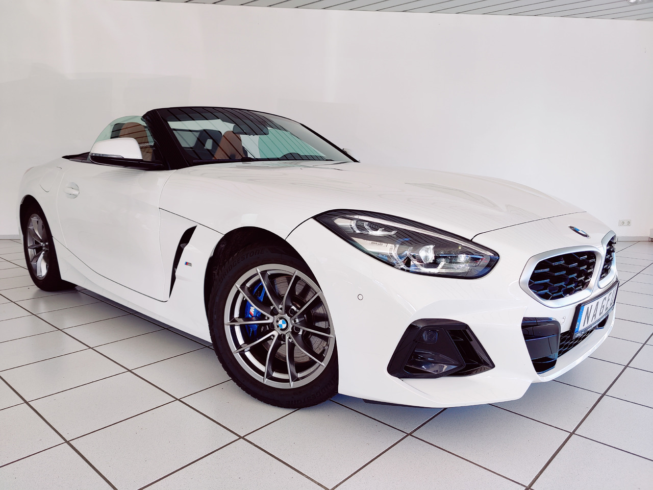 BMW Z4 sDrive 30 i M Sport Roadster Kam Head-Up Leder - 敞篷车:图2 BMW Z4 sDrive 30 i M Sport Roadster Kam Head-Up Leder - 敞篷车:图2