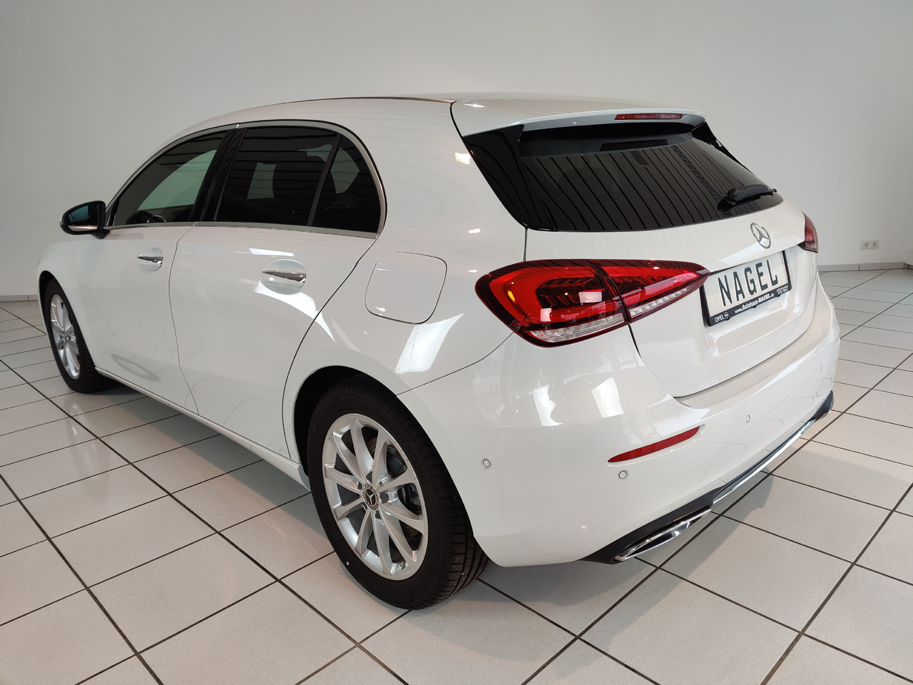 Mercedes-Benz A 220 7G-DCT Progressive Navi LED DAB Sondsystem - 旅行车:图5 Mercedes-Benz A 220 7G-DCT Progressive Navi LED DAB Sondsystem - 旅行车:图5