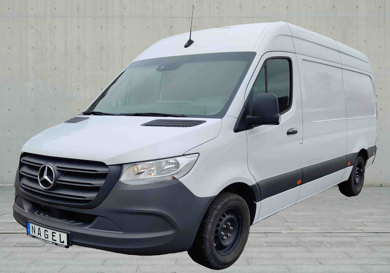 Mercedes-Benz Sprinter III Kasten RWD (907)(02.2018->) 315 CDI L2H2 Rükam Klima Apple AHK - 无侧窗厢式货车:图1 Mercedes-Benz Sprinter III Kasten RWD (907)(02.2018->) 315 CDI L2H2 Rükam Klima Apple AHK - 无侧窗厢式货车:图1