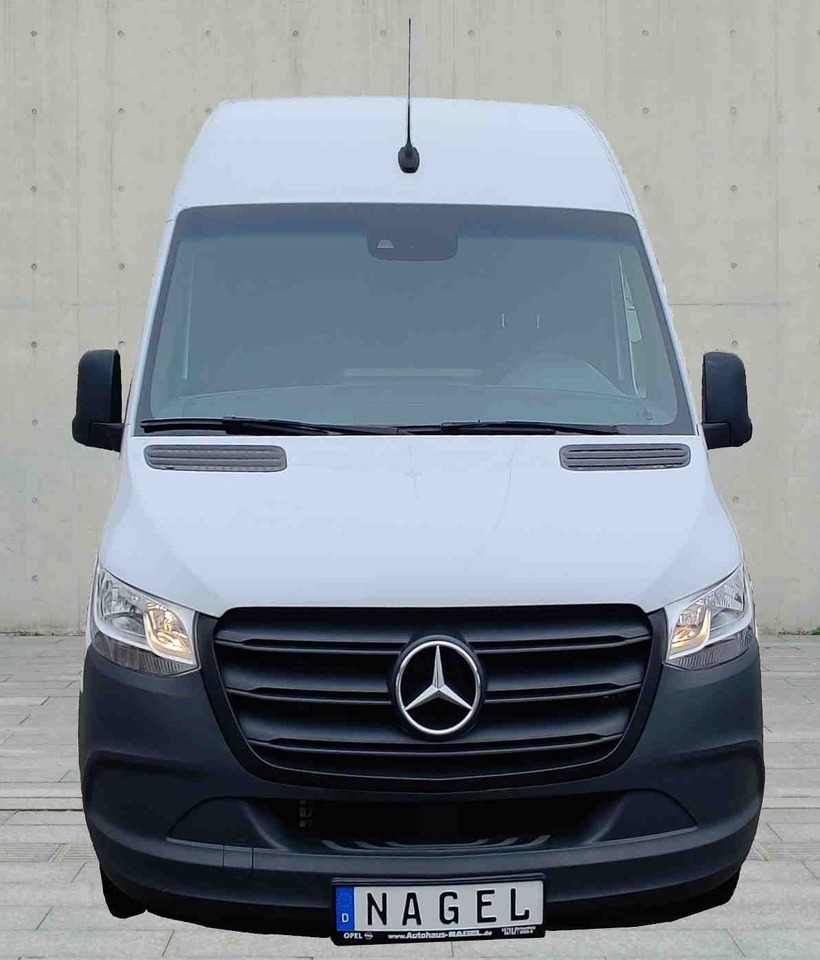 Mercedes-Benz Sprinter III Kasten RWD (907)(02.2018->) 315 CDI L2H2 Rükam Klima Apple AHK - 无侧窗厢式货车:图3 Mercedes-Benz Sprinter III Kasten RWD (907)(02.2018->) 315 CDI L2H2 Rükam Klima Apple AHK - 无侧窗厢式货车:图3