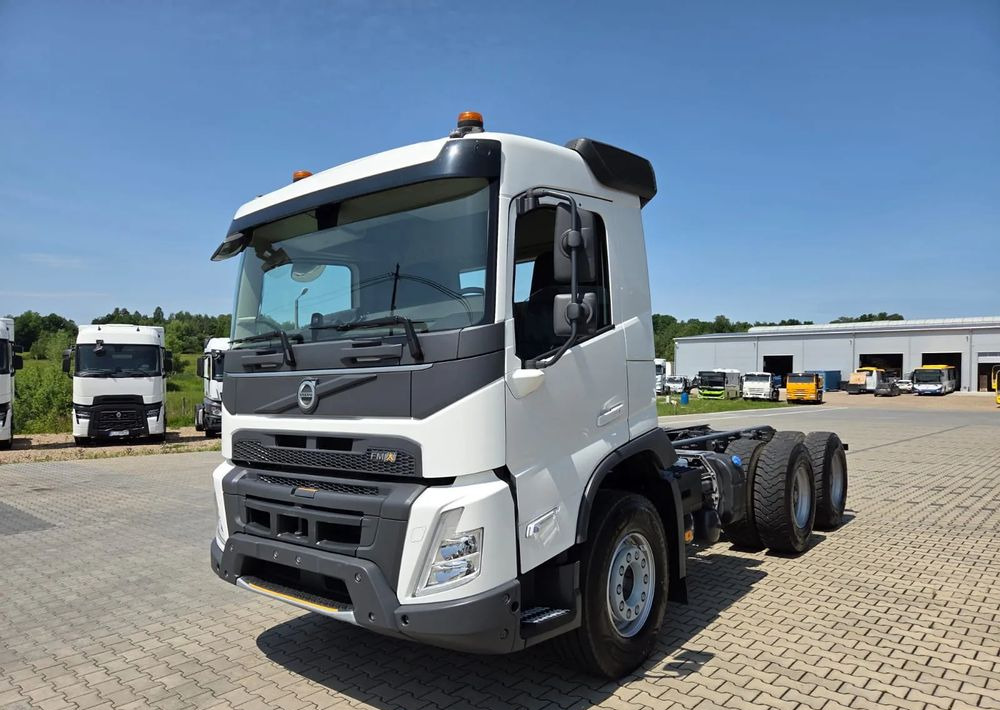 Volvo FMX 6x2 - 驾驶室底盘卡车:图2 Volvo FMX 6x2 - 驾驶室底盘卡车:图2