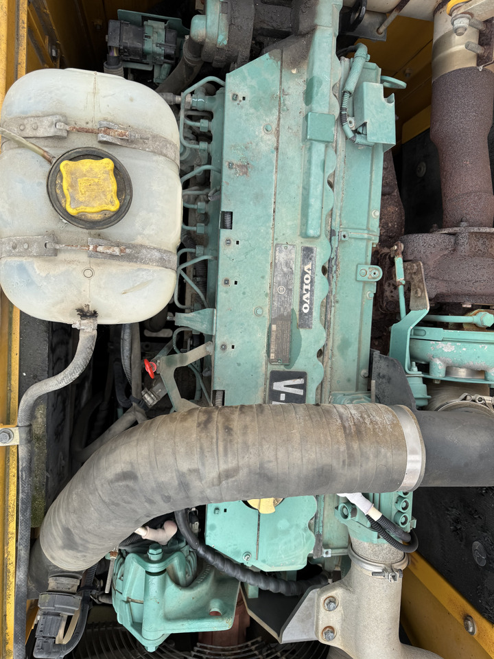 VOLVO EC 240 CNL - 履带式挖掘机:图2 VOLVO EC 240 CNL - 履带式挖掘机:图2