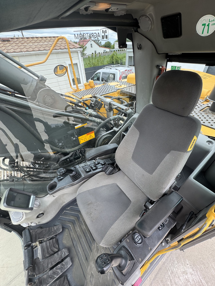 VOLVO EC 240 CNL - 履带式挖掘机:图3 VOLVO EC 240 CNL - 履带式挖掘机:图3