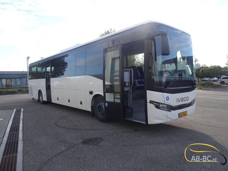 Iveco New Crossway 61 seats 3 pieces on stock - 长途客车:图1 Iveco New Crossway 61 seats 3 pieces on stock - 长途客车:图1