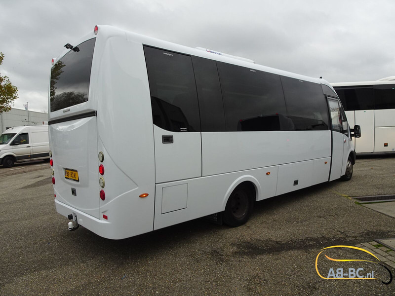 Iveco Rosero First - 29 Seats EURO 6 租赁 Iveco Rosero First - 29 Seats EURO 6:图15 Iveco Rosero First - 29 Seats EURO 6 租赁 Iveco Rosero First - 29 Seats EURO 6:图15