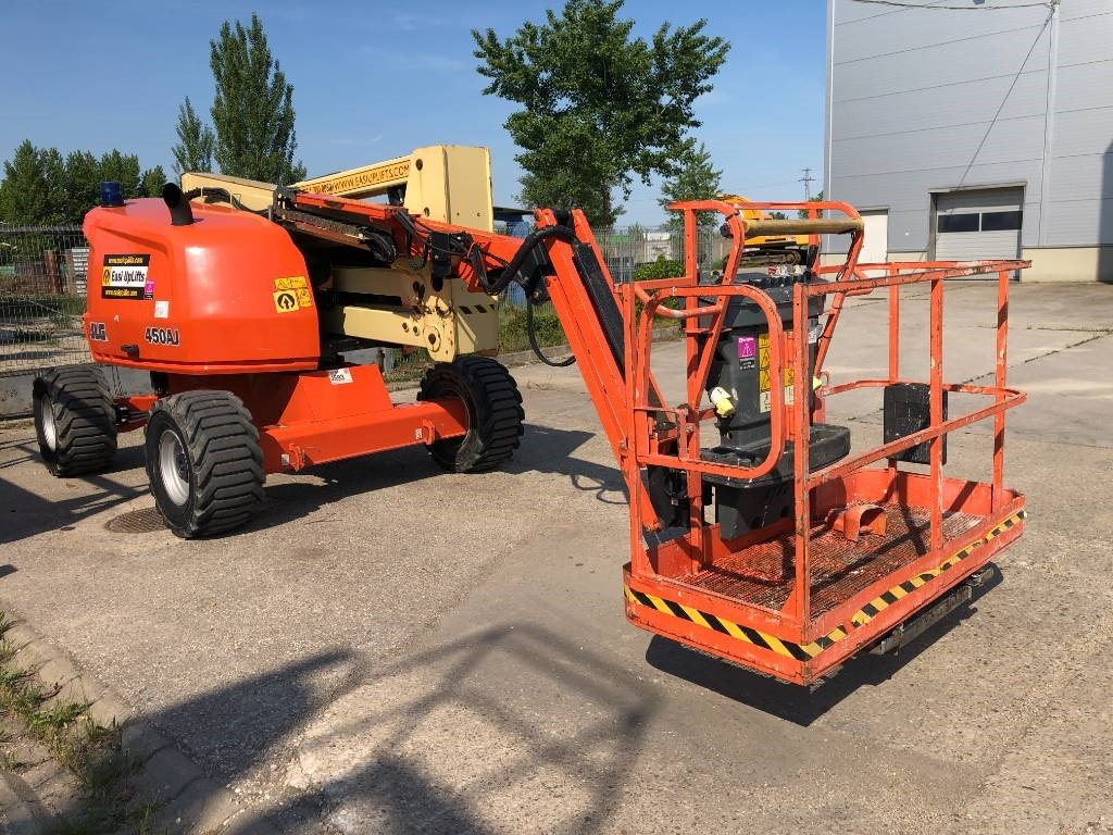 JLG 450 AJ - 铰接臂:图2 JLG 450 AJ - 铰接臂:图2