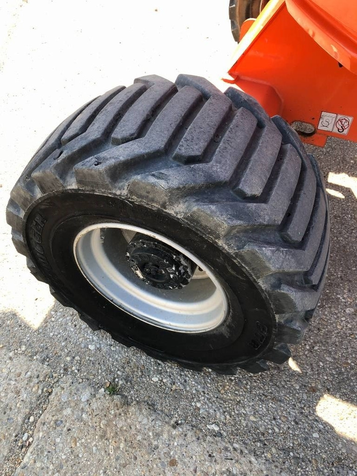 JLG 450 AJ - 铰接臂:图4 JLG 450 AJ - 铰接臂:图4