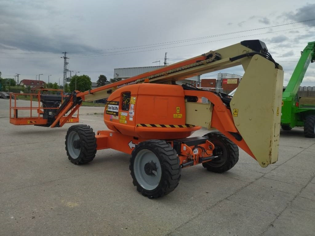 JLG 600 AJ - 铰接臂:图2 JLG 600 AJ - 铰接臂:图2